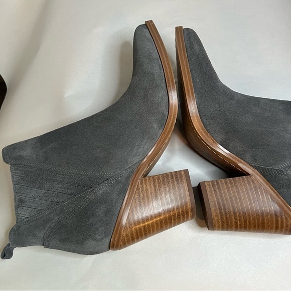 Marc Fisher Women Gadri Pointed Toe Chelsea Ankle Boots Size 9 M Gray Leather - Picture 9 of 16